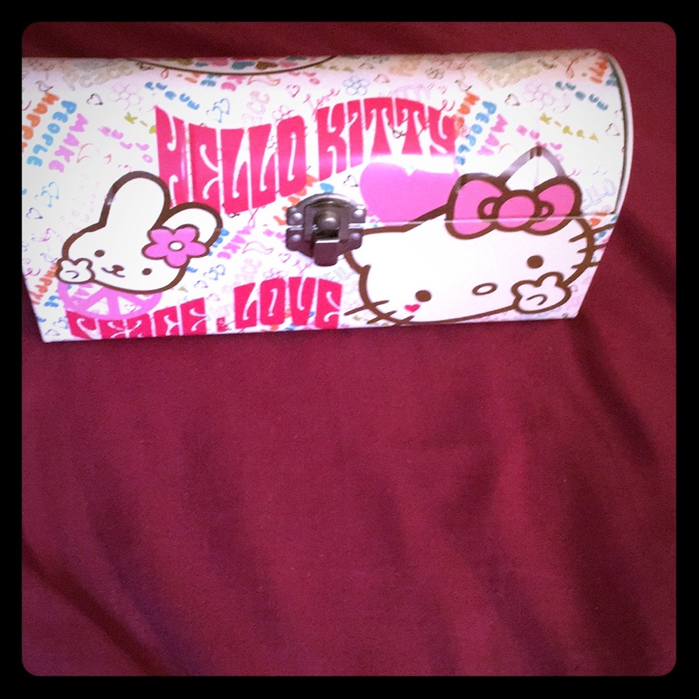 Hello kitty Metal case